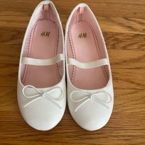 H&M - Girls white shoes